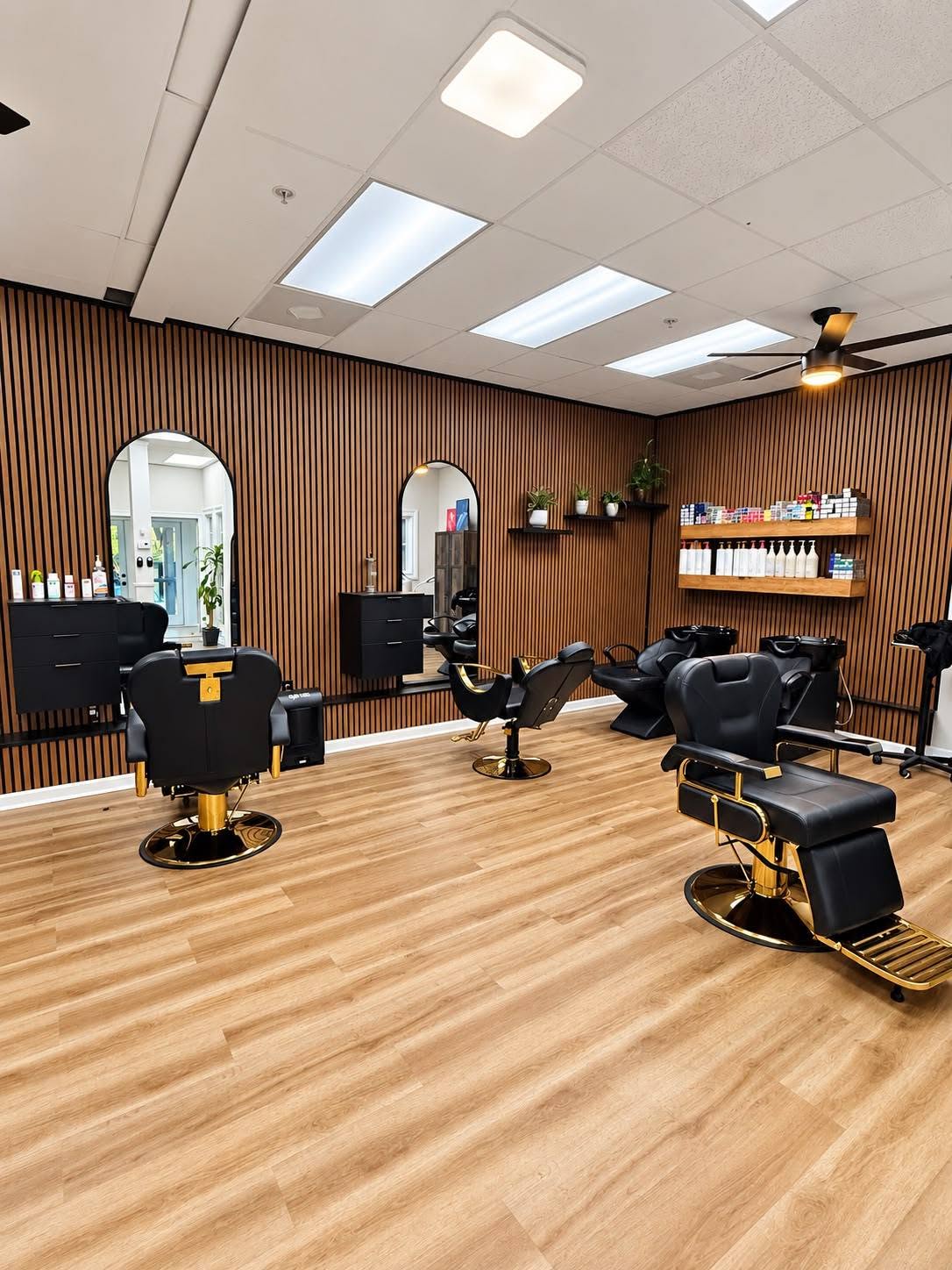 BARBER SHOP